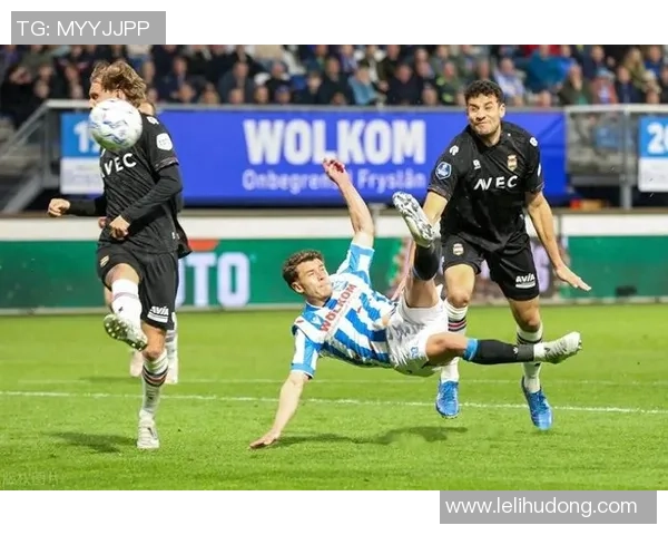 威廉二世与赫拉克勒斯的巅峰对决2020年精彩回顾与战术分析 威廉二世与赫拉克勒斯的巅峰对决2020年精彩回顾与战术分析